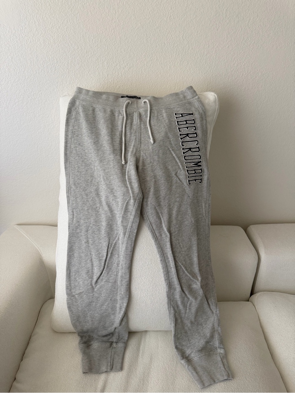 Abercrombie & Fitch Gray Women’s Fleece Jogger Pants